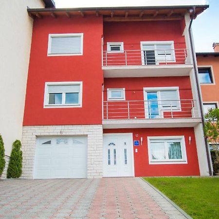 Nada Apartment Karlovac Exterior photo